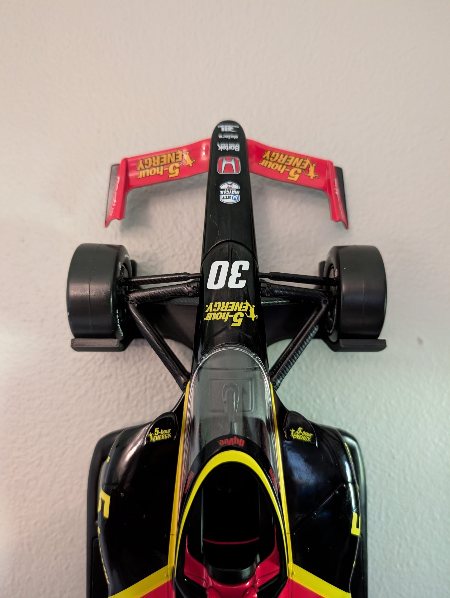 1/18 Scale Indycar Model Car Wall Mount: Greenlight Collectibles Display
