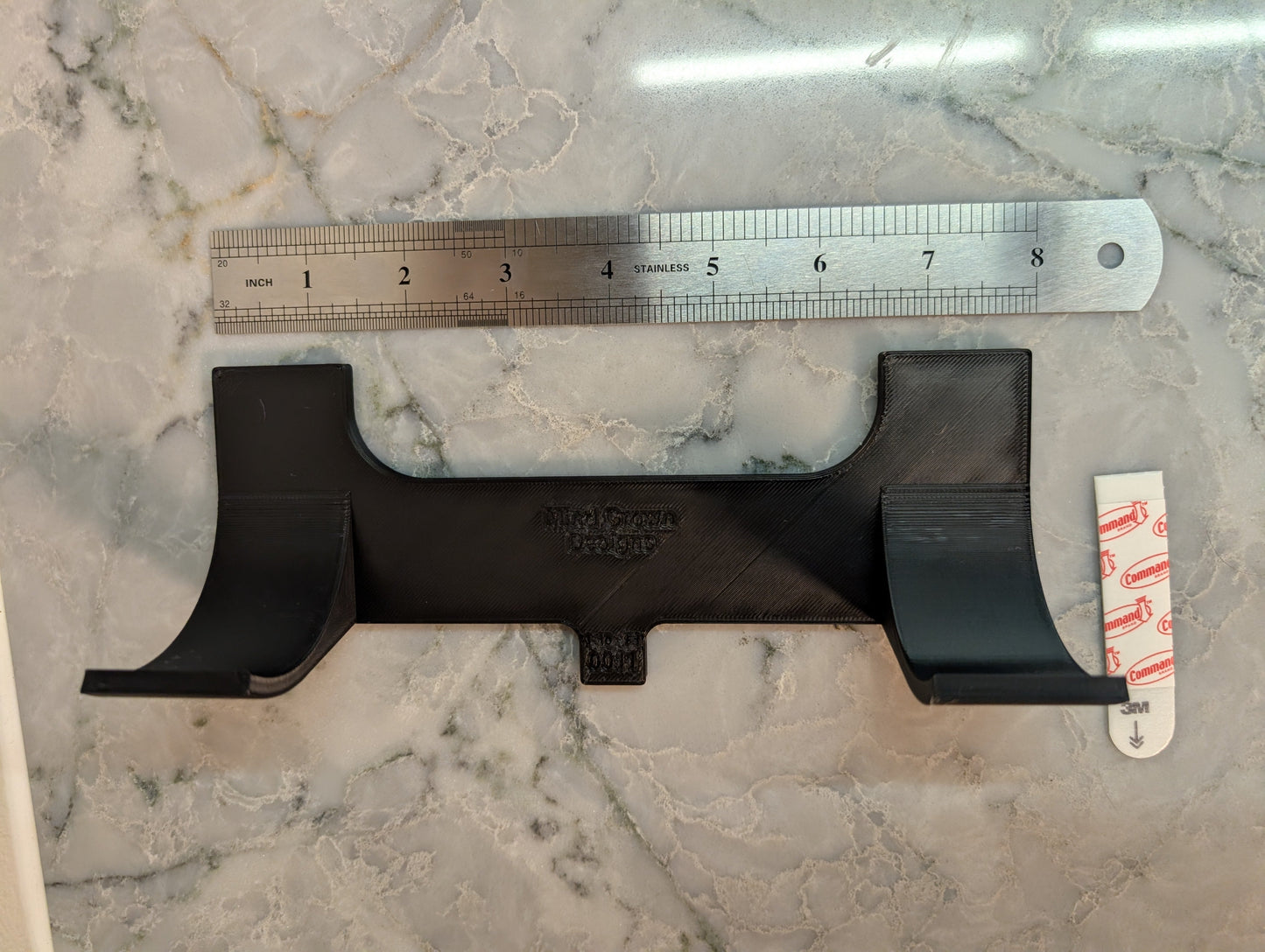 1/10 Scale F1 Car Wall Mount: Maisto TECH R/C Model Display