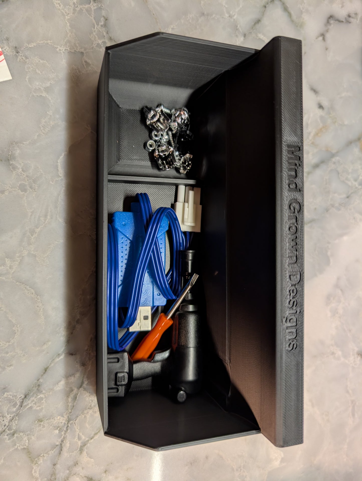 1/10 Scale F1 Car Wall Mount: Maisto TECH R/C Model Display