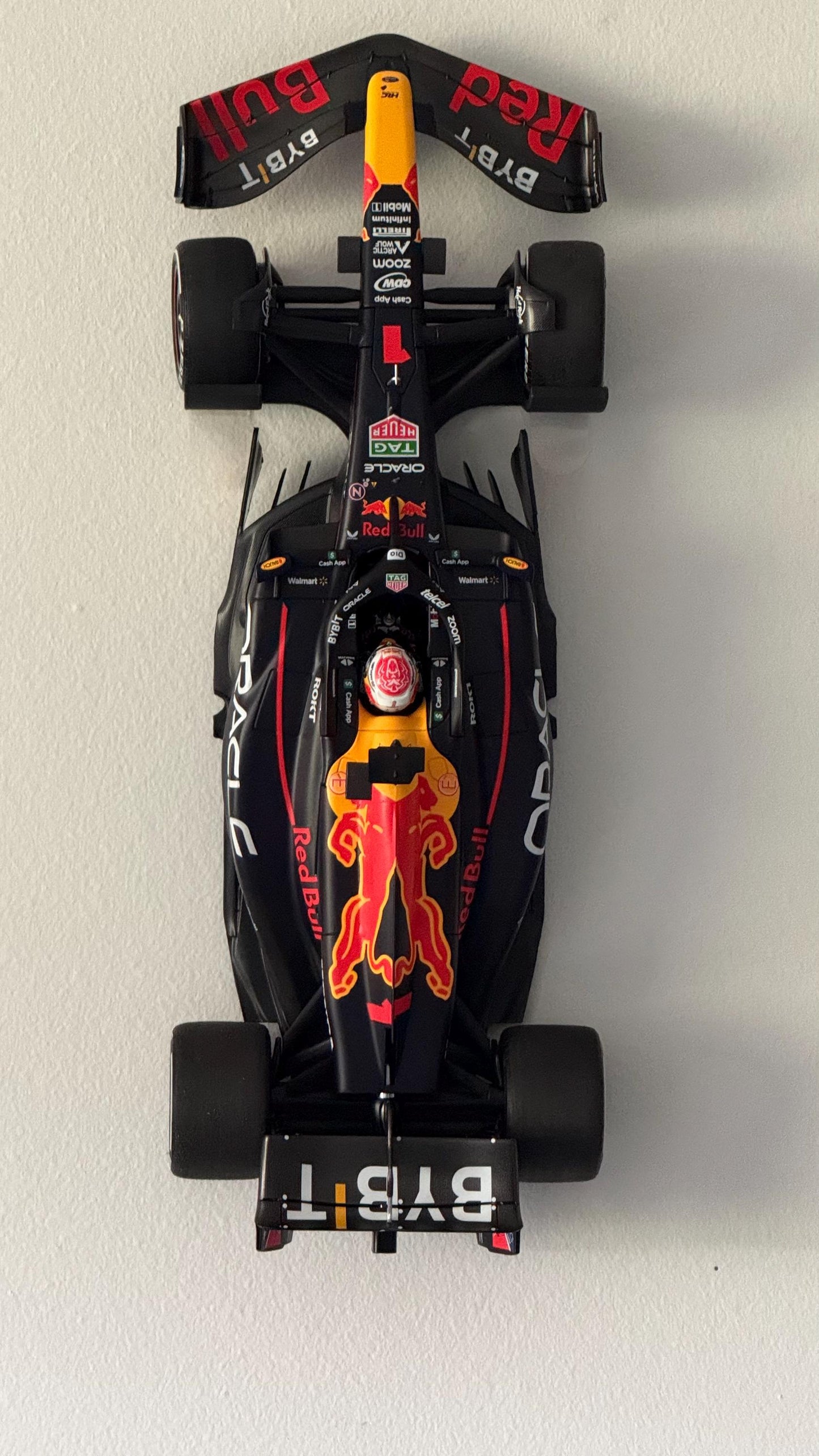 1/18 Scale F1 Car Wall Mount - Minichamps and Bburago Model Display